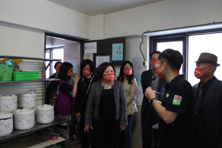 附圖2_勞動部許銘春部長訪視馬玉山公司廠區及移工宿舍防疫情形。.JPG